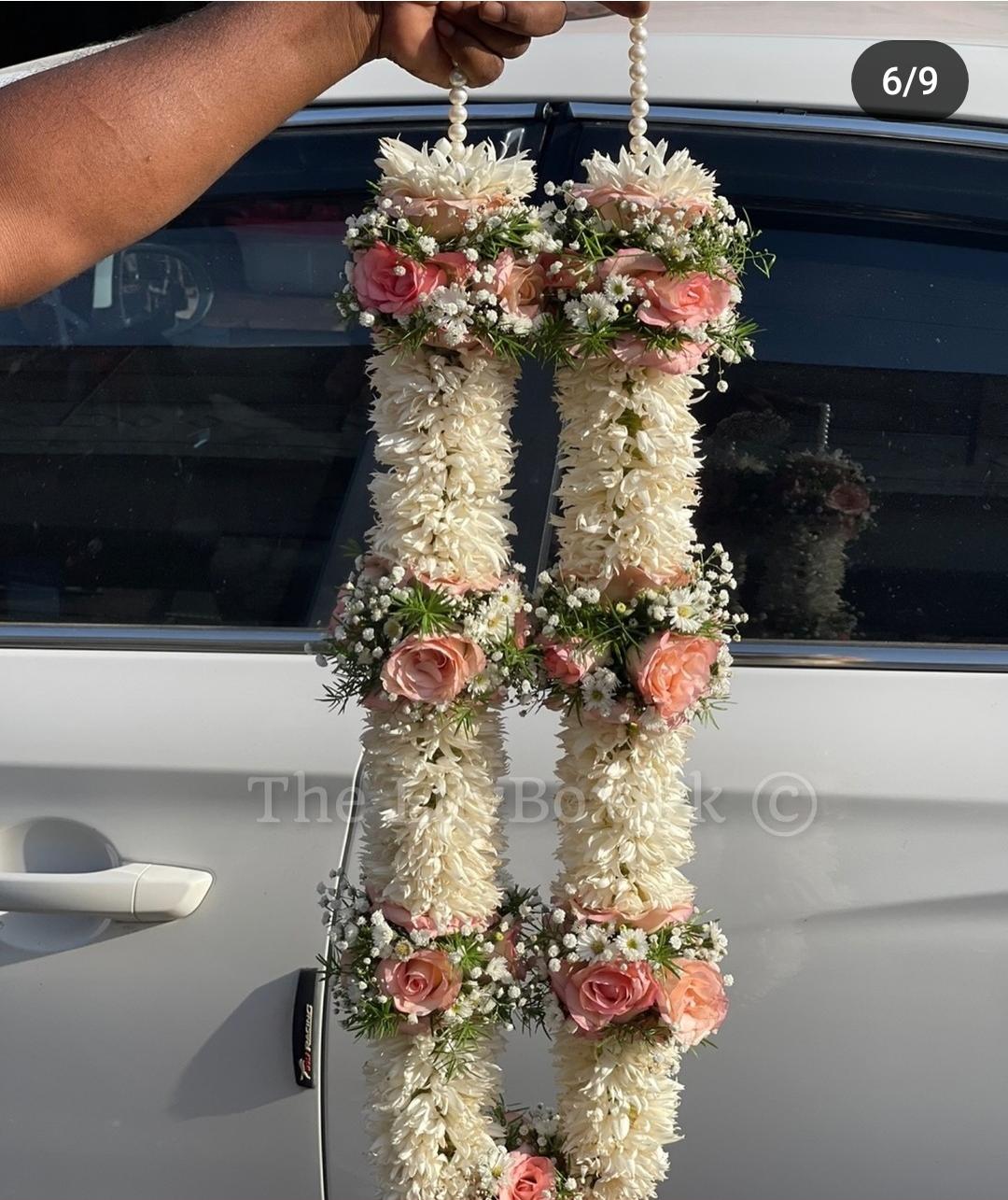 Bridal Flower Garland – White Chrysanthemum & Pink Rose Haar